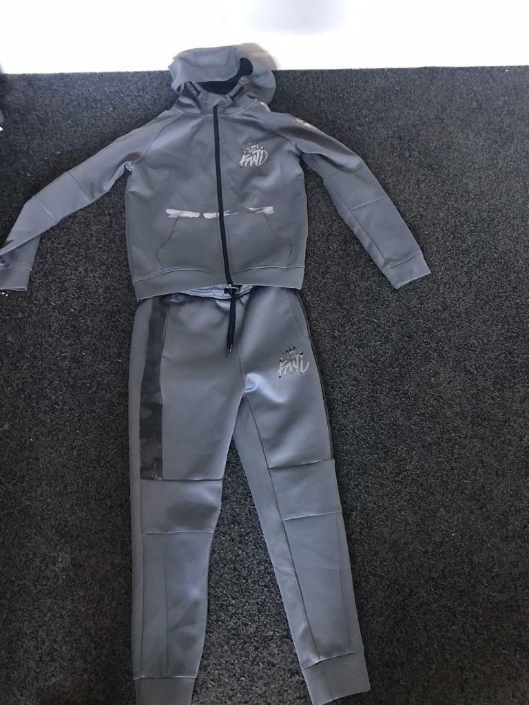 kings will dream boys tracksuit